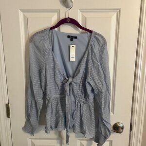 NWT Gauze Long Sleeve Tie Front Top from Francesca's Sz Medium